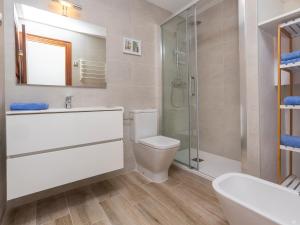 Kúpeľňa v ubytovaní Holiday Home Remedios by Interhome