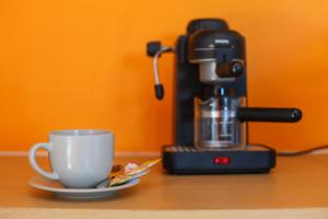 Sadržaji za pripremu kave/čaja u objektu Bangtao Guest House