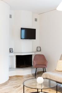 Televízia a/alebo spoločenská miestnosť v ubytovaní Magdalenia's cozy apartments
