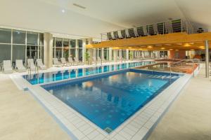 Bazén v ubytování Greenfield Hotel Golf & Spa nebo v jeho okolí