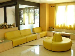 Afbeelding uit fotogalerij van Groane Hotel Residence in Cesano Maderno +45 foto's