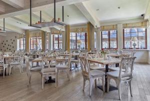 Reštaurácia alebo iné gastronomické zariadenie v ubytovaní Aries Hotel & SPA Zakopane