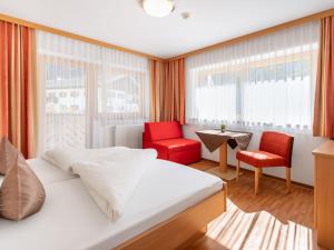 Postel nebo postele na pokoji v ubytování Apartment Rosa-5 by Interhome + 26 fotografií