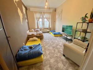 Posedenie v ubytovaní Apartament w centrum Wrocławia w kamienicy