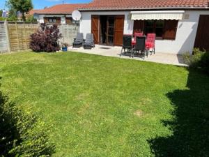 Zahrada ubytování Holiday Home Duinenhuis 274 by Interhome
