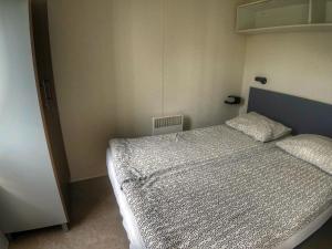 Posteľ alebo postele v izbe v ubytovaní Holiday Home Florida by Interhome