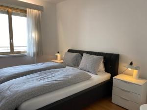 Postel nebo postele na pokoji v ubytování Apartment Lakeview by Interhome + 19 fotografií