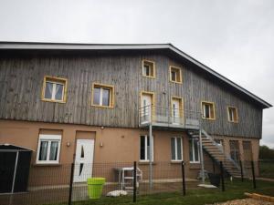 Fotografia z galérie ubytovania Appartement A neuf style scandinave v destinácii Valliquerville