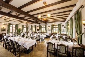 ห้องอาหารหรือที่รับประทานอาหารของ Hotel Landgasthof König von Preussen