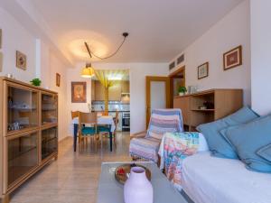 Posezení v ubytování Apartment Bosc de la Montserrada by Interhome