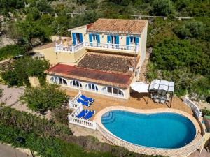 The swimming pool at or close to Villa Villa Mandana by Interhome