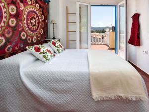 Posteľ alebo postele v izbe v ubytovaní Villa Mandana by Interhome