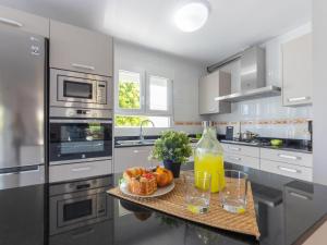 Kuchyňa alebo kuchynka v ubytovaní Holiday Home Stefania by Interhome