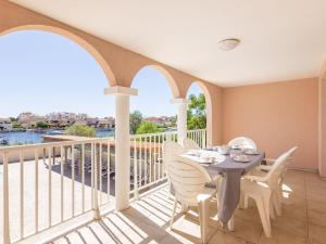 Zdjęcie z galerii obiektu Apartment Catalana by Interhome w mieście Le Barcarès