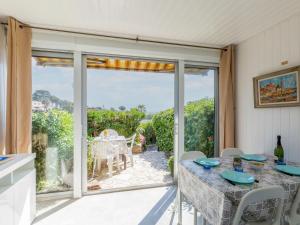 Balkón alebo terasa v ubytovaní Apartment Le Front de Mer-4 by Interhome