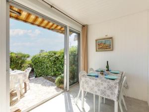 Balkón alebo terasa v ubytovaní Apartment Le Front de Mer-4 by Interhome + 34 fotografií