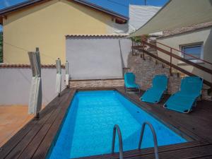 Basen w obiekcie Holiday Home Veli by Interhome lub w pobliżu
