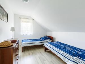 Postel nebo postele na pokoji v ubytování Holiday Home Pear Trees by Interhome