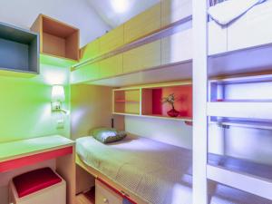 Posteľ alebo postele v izbe v ubytovaní Apartment L'Esquinade - P3 213 by Interhome