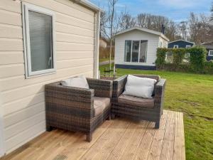 Zahrada ubytování Holiday Home Wiringherlant-28 by Interhome