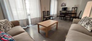 Posedenie v ubytovaní Apartamento MURILLO-PLAZA DE LA MAGDALENA