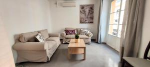 Posedenie v ubytovaní Apartamento MURILLO-PLAZA DE LA MAGDALENA
