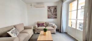 Posedenie v ubytovaní Apartamento MURILLO-PLAZA DE LA MAGDALENA