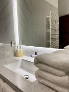 Kúpeľňa v ubytovaní Spacieux duplex vue mer avec terrasses: Pontaillac