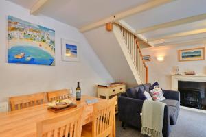 Gallery image of Finest Retreats - Waterside Cottage in Nancledra