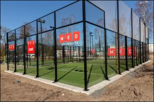 Tenis a/nebo squash v ubytování Varbergs GK Västra Hotell nebo okolí