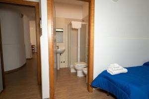 Ένα μπάνιο στο La Dimora degli Artisti +28 φωτογραφίες