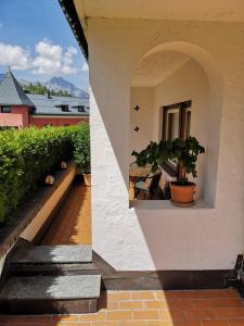 Vrt pred nastanitvijo Apartments Olympiastraße