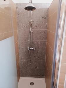 瓦卢瓦地区克雷皮Superbe Appartement en plein centre-ville de Crépy的相册照片