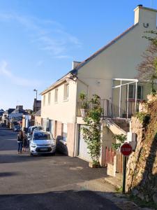 Gallery image of chambre triple in Ploubazlanec +4 photos