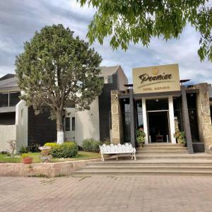 Gallery image of HOTEL PREMIER RIOVERDE in Río Verde