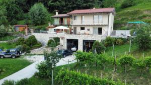 Ein Garten an der Unterkunft Locazione turista Cocodè