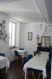 Rennes-les-BainsにあるLe Therminus chambres d hôtesのギャラリーの写真