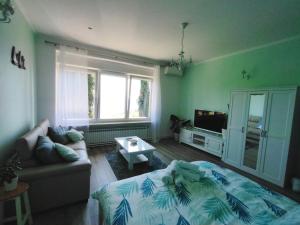 Posteľ alebo postele v izbe v ubytovaní Apartment Villa Edmea 2
