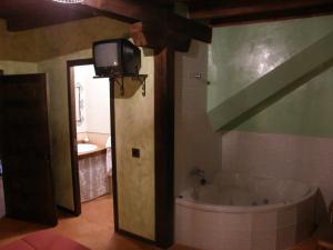 Koupelna v ubytování Posada del Dulce Sueño + 37 fotografií