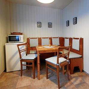 Kuchyň nebo kuchyňský kout v ubytování Ferienhof Rätzsee