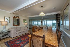 Una televisión o centro de entretenimiento en Brainwaves