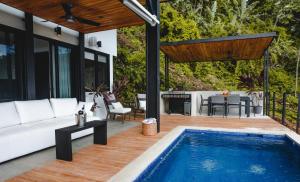 Piscina en o cerca de Le Suite