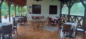Restaurant o un lloc per menjar a Salaš Đorđević