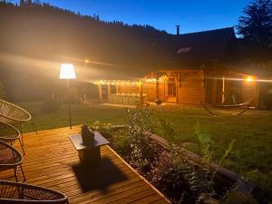 Ogród w obiekcie Gîte Chalet avec bain nordique et piscine 11 pers Hautes Vosges