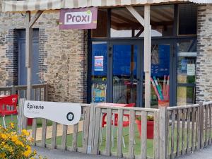 Φωτογραφία από το άλμπουμ του mobilhome 3 chambres σε Litteau