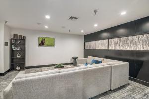 Posezení v ubytování Staybridge Suites Tyler University Area by IHG