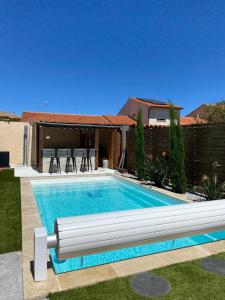 Foto dalla galleria di Jolie Villa climatisée piscine chauffée Perpignan a Perpignano