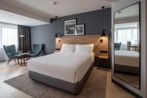 Postel nebo postele na pokoji v ubytování Radisson Hotel Baku
