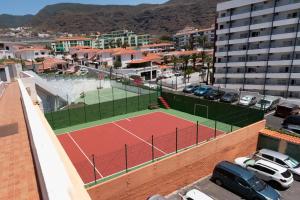 Tenis a/nebo squash v ubytování COQUETO VISTAS AL MAR nebo okolí