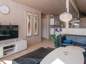 Gallery image of 6 person holiday home in Tarm in Hemmet